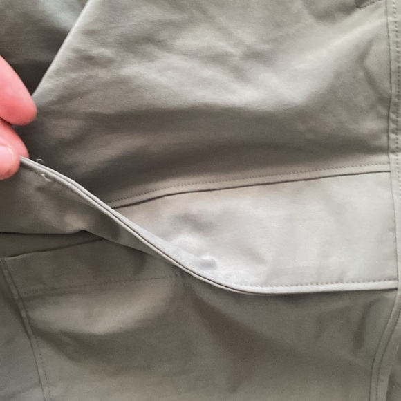 All in Motion Green Cargo Pants - Picture 10 of 10